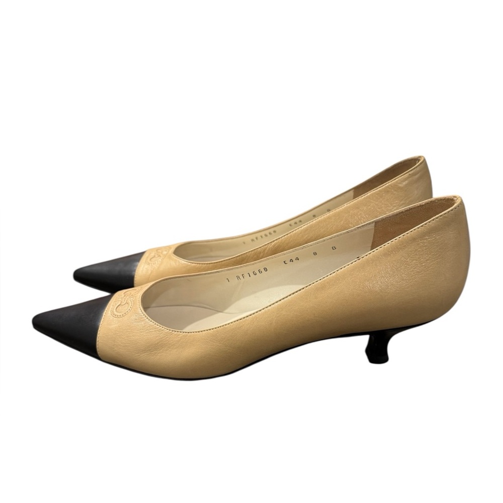 Salvatore Ferragamo Beige and Black Pointed Toe Heels - Picture 2 of 12